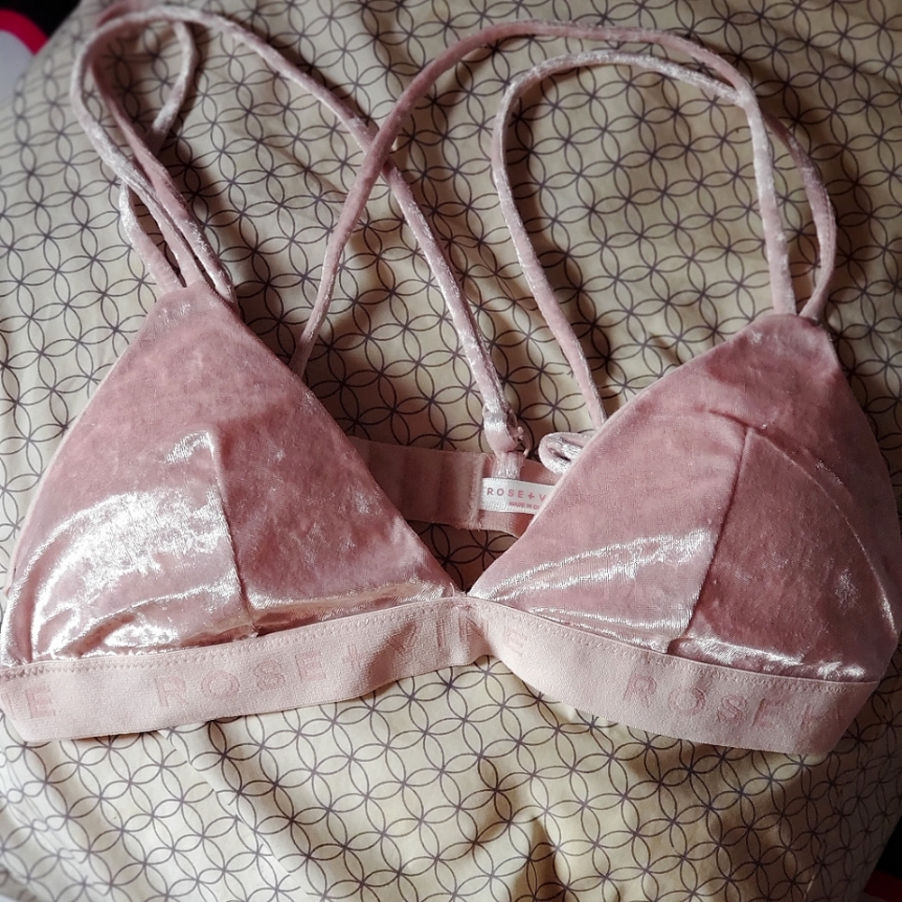 Ardene's Women's Bralette ( Size M ) Velvety Light Pink Bra.